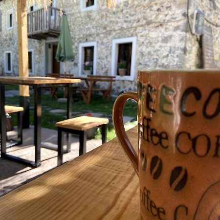 Guesthouse Kujtimi Theth Εξωτερικό φωτογραφία