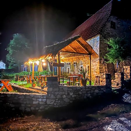 Guesthouse Kujtimi Theth Εξωτερικό φωτογραφία