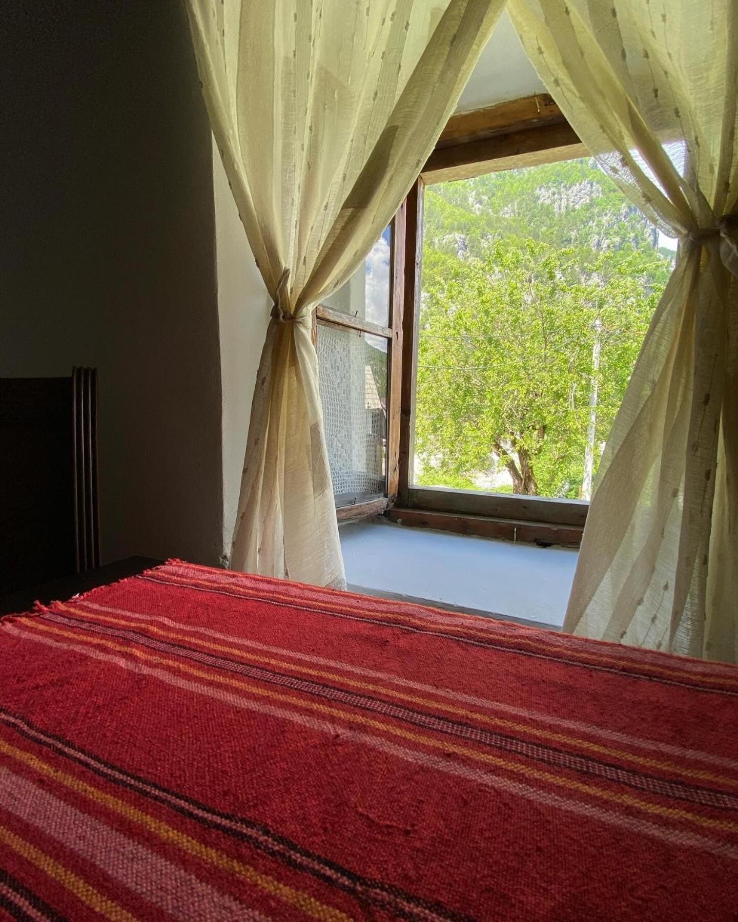 Guesthouse Kujtimi Theth Εξωτερικό φωτογραφία